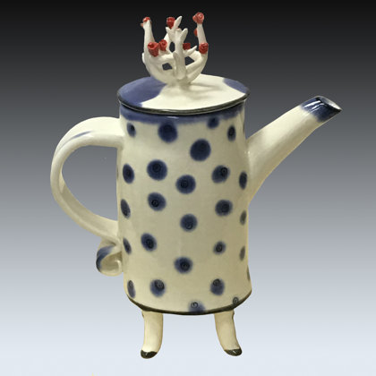 Чайник с розовым кустом, 2018г.